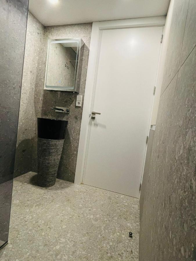 Piso Vivian Gandia Apartment Exterior photo