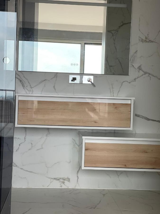 Piso Vivian Gandia Apartment Exterior photo