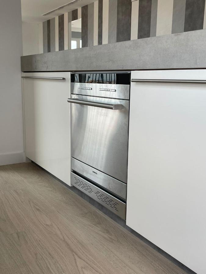 Piso Vivian Gandia Apartment Exterior photo