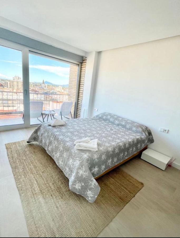 Piso Vivian Gandia Apartment Exterior photo